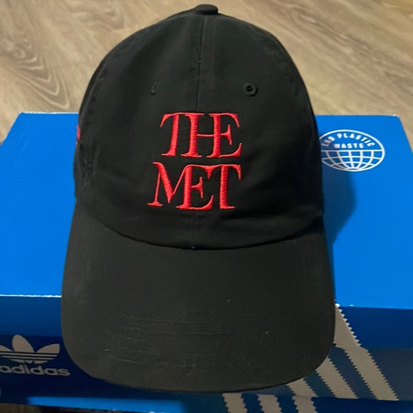 Other - The Metropolitan, Museum of Art, New York Black Hat